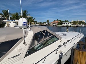 LUCHY 4 1995 SEA RAY 63 STARBOARD SIDE