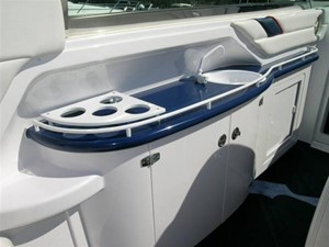 45' 2000 Donzi ZX 4 Cockpit Sink
