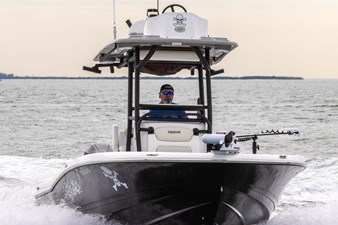 28' Caymas 281HB Center Console 18 