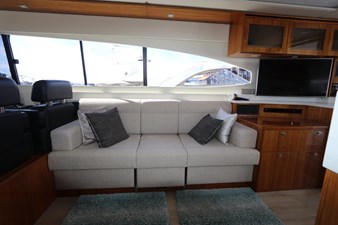 RIVIERA 2020 21 22_2020 60ft Riviera 6000 Sport Yacht