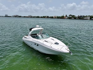 ANTANI 5 330-SUNDANCER-SEA-RAY-2014-YACHTSBLUE-BOW-PROFILE