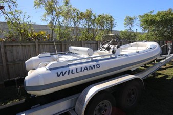 - 1 2_2018 17ft Williams Sportjet 520 Tender