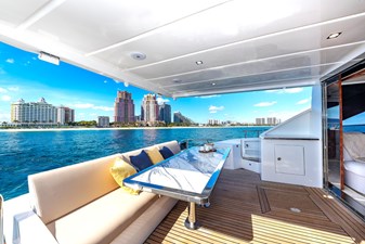 2022 Dyna Flybridge 63 23 62_DYNA_PRINT-61 copy (Custom)