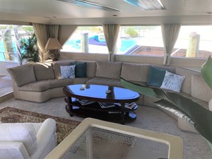MON SHERI  3 Salon to Port