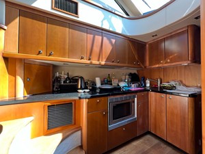GALA 10 GALLEY - SUNSEEKER 52