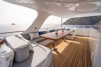 27m TRAWLER 8 8