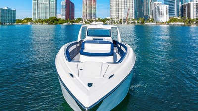 42 AURORIS 33 9181220_20240104072126529_1_XLARGE