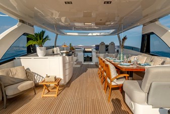 RIVIERA LIVING 27 