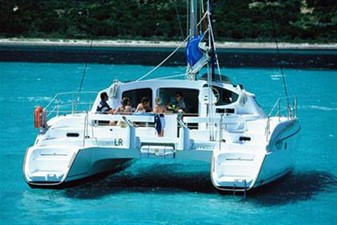 40' 2007 Fountaine Pajot Lavezzi 1 At Anchor