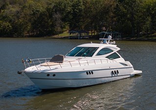 WONDERFUL WORLD 3 Port bow profile