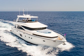 JOHNSON 80' FLYBRIDGE W/HYDRAULIC PLATFORM  49 051 -