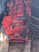 1985 Sea Ray 390 Express Cruiser 22 23