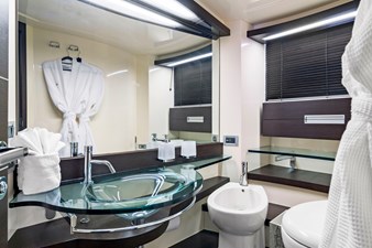 Blind Squirrel 21 25_2009 68ft Azimut 68S