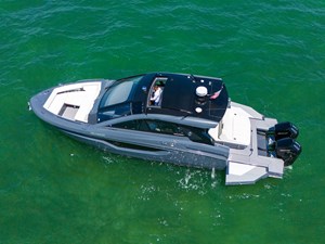 Cruisers Yachts 42 GLS OB 18 42' Yacht Cruisers GLS-18