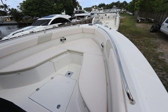 - 17 16_2017 26ft Robalo R260