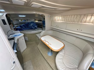 1998 Sea Ray 330 DA 15 