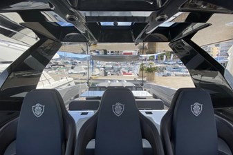 Canados Gladiator 493 11 CANADOS GLADIATOR 493 OUTBOARD_7