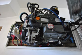 WEE LASS 16 Engine 