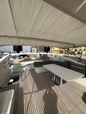 SG 10 Flybridge