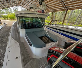 2022 Axopar 37 XC Cross Cabin Brabus 9 