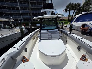 2023 Boston Whaler 360 Outrage 16 