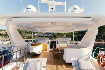 TAMUSIA 31 Tamusia flybridge overview