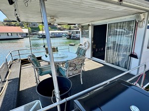 77 Sumerset 14 x 58 Aluminum Hull with Catwalks 16 