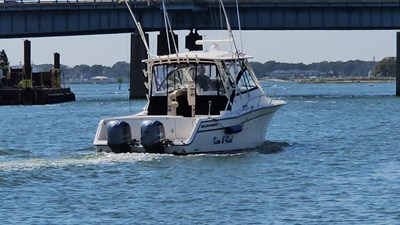 2016 Grady-White Express 330 10 