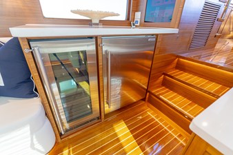 MARITIME 11 12. SALON BAR- PORT FORWARD