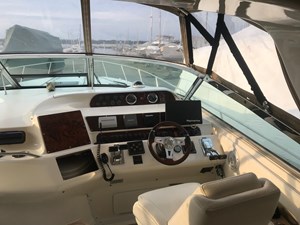 1995 Sea Ray 450 Sundancer 23 