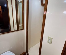 64 ft 1999 Mikelson Long-Range Luxury Sportfisher, Swells 54 