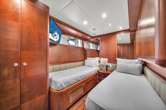 AZIMUT 100 77 100 Azimut Jumbo-51