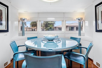 Highline 28 29_1989 102ft Oceanfast Motor Yacht HIGHLINE