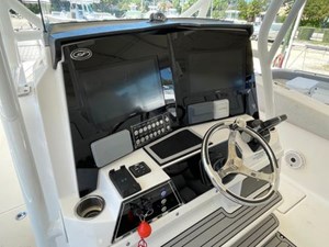 2020 Sea Fox 328 Commander 8 