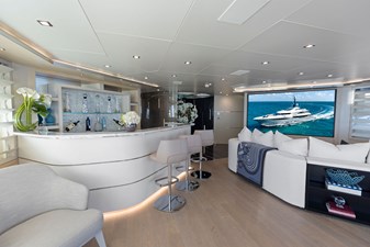 MOONRAKER 33 