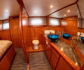 62 ft 2019 Mikelson Nomad Long-Range Cruising Sportfish 18 