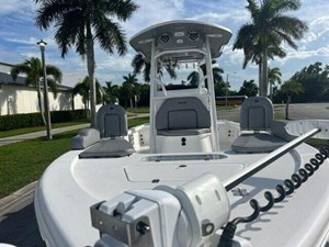 2021 Sea Pro 248 Bay 15 16