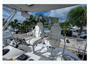- 6 7_2004 42ft Riviera 42 Convertible