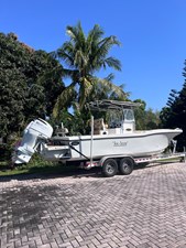 - 2 2_2022 27ft Dusky 278 Center Console