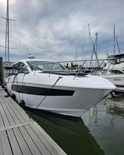 Cruisers Yachts 39 Express Coupe 7 7