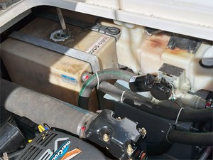 1998 Sea Ray 330 DA 38 