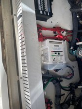 2009 SEA RAY 310 SUNDANCER  35 35-BATTERY CHARGER