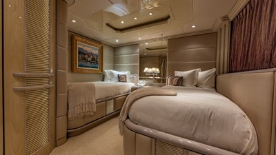 I Love This Boat 36 Guest Twin cabin 2