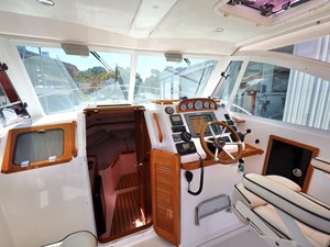 ABLE II 13 Helm and Companionway 