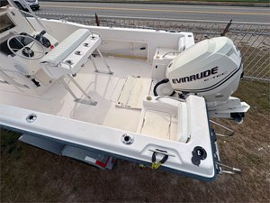 1994 GRADY WHITE ESCAPE 8 