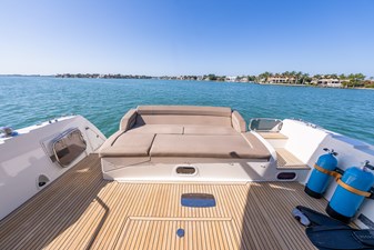 Tinka  11 12_2016 55ft Prestige 550S TINKA