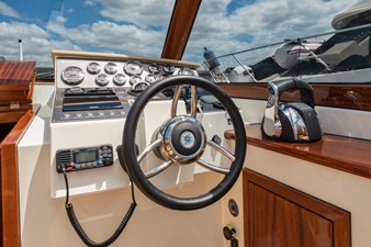 V40 Retro Classic Open 17 18_2023 40ft Vento Yacht V40 Retro Classic