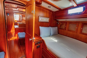 VERISSIMO 24 Owner Cabin Aft