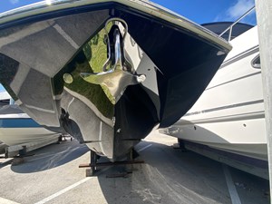 Regal 27' FASDeck 4 03-HULL FRONT VIEW