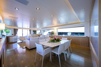 ANDREA VI 8 Dining Area
